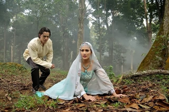 Xem Phim Ma Nữ - Penanggal: The Curse Of The Malayan Vampire - Vkool.Net - Ảnh 3