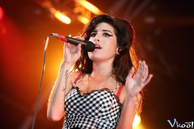 Xem Phim Hành Trình Của Amy Winehouse - Amy - Vkool.Net - Ảnh 2